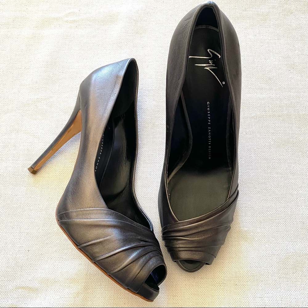 Giuseppe Zanotti Metallic Peep-toe Heels